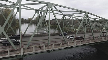 I Press On (Philippians 3:13-14)